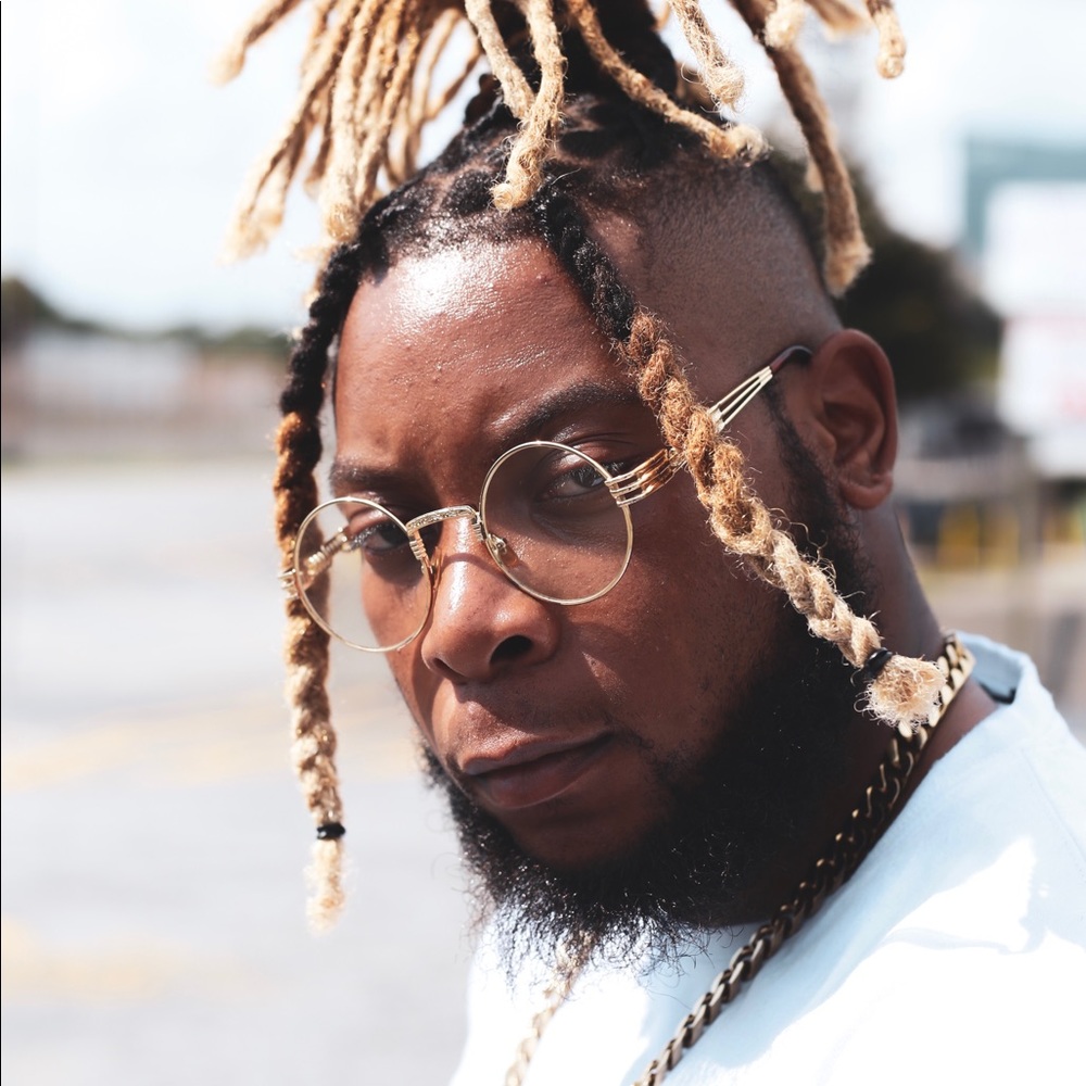 Meet your Posher, Travis